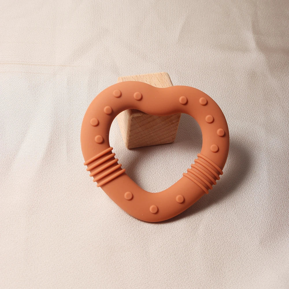 Food Grade Silicone Heart Teether New Baby Teething Toy Silicone Teether for Infant Relief Comfortable Chew Toy