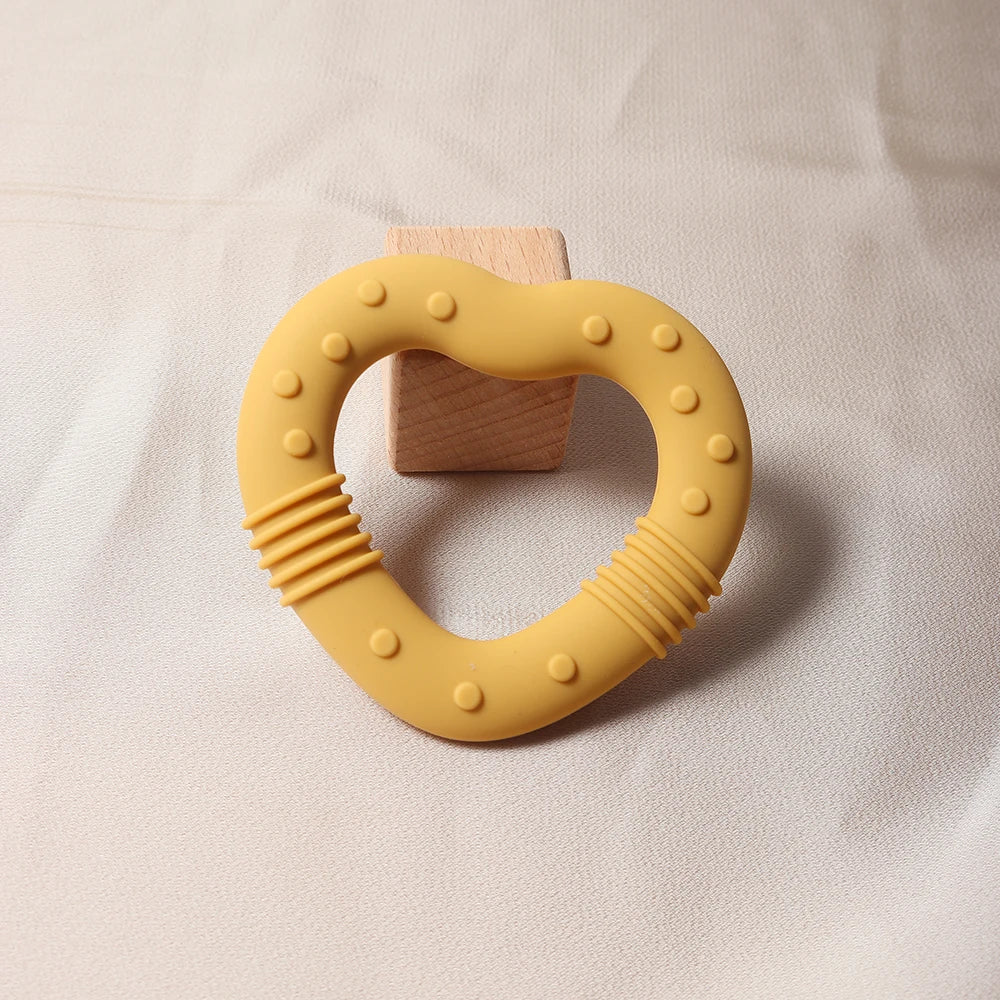 Food Grade Silicone Heart Teether New Baby Teething Toy Silicone Teether for Infant Relief Comfortable Chew Toy